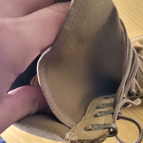 Combat Women's Army Vibram Weatherproof Boot - size (4W) - Excellent Condition - Picture 9 of 11